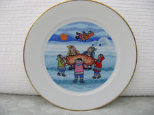 Snow Scene Eskimo Plate By Eleanor & Tony Paine Skemo Viletta Canada Christmas.