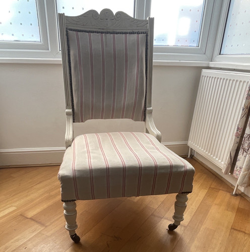Grey pink striped - &,