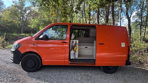 Orange volkswagen transporter - orange,