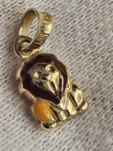14k yellow gold lion - yellow,