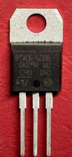 BTA06-600B  600V 6A TRIAC - ST