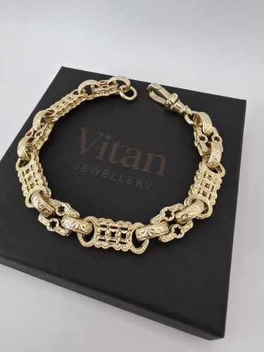 9ct gold stars and - 9ct,