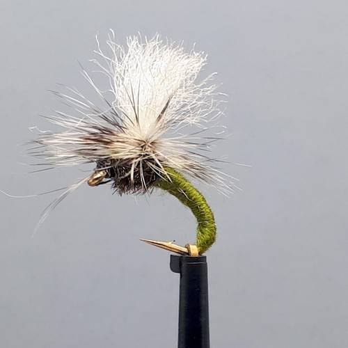Olive mini klinkhammer fly - olive,