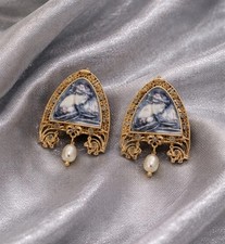Goddess Museum Pearl Earrings
