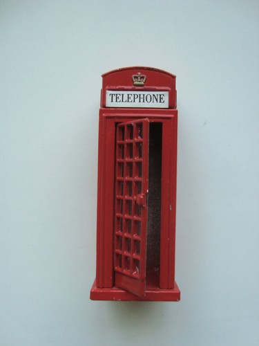 Vintage london red die - vintage,