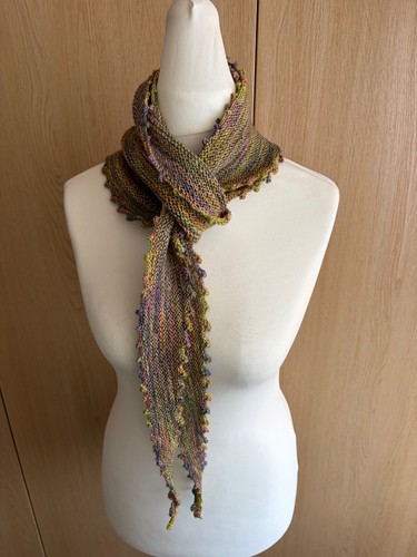 Hand knitted lizzie - hand,