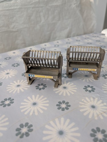 Britains hay racks 1979 - britains,