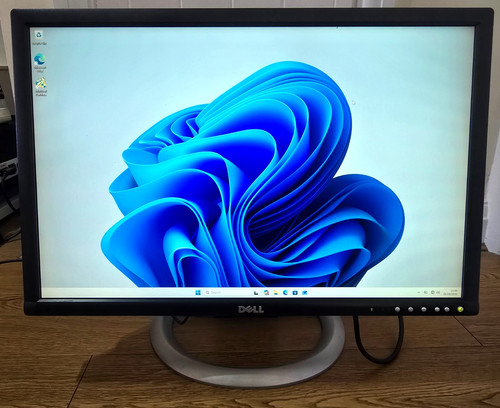 Dell ultrasharp 2405fpw - dell,