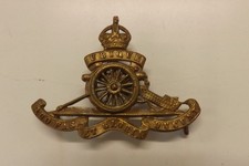 MILITARY CAP BADGE ROYAL