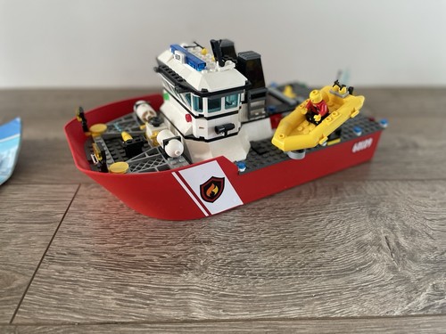 Lego city 60109 fire boat - city,