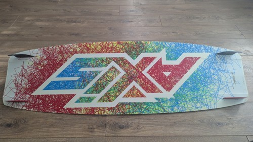Axis kiteboard with north pads - with,