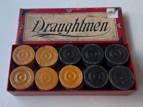 Vintage wooden draughtsmen - vintage,