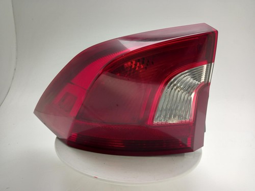 Volvo s60 tail light - tail,