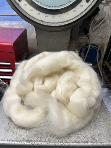 Natural white norwegian wool - white,