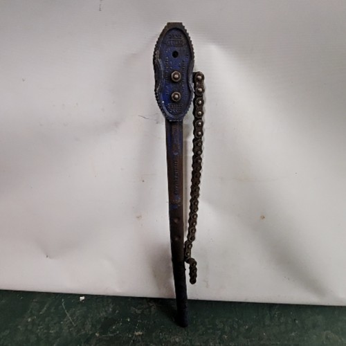 Record chain pipe wrench - record,