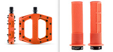 DMR V11 Pedals & DMR Deathgrip