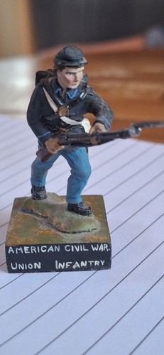 Union infantry soldier figure - infantry,