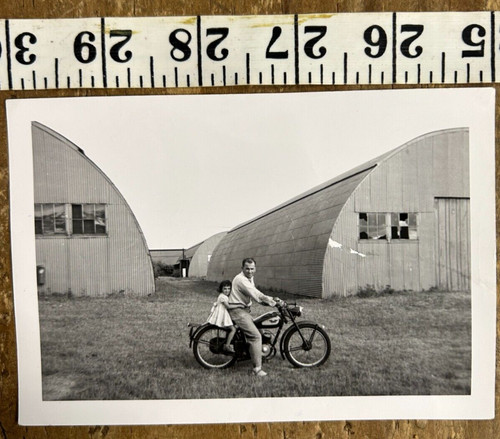 Man with small - man, on