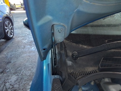 Bonnet hinge ford fiesta - ford,