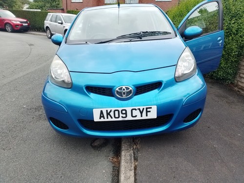 Toyota aygo blue automatic - aygo,