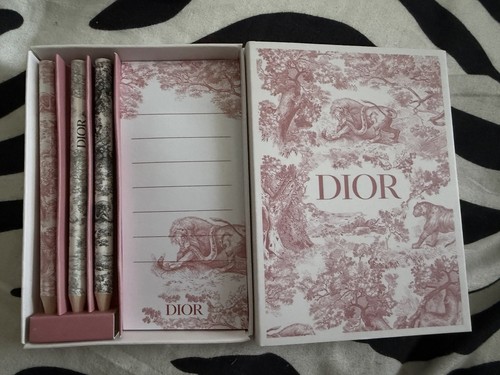 Dior red stationary pencils - red,