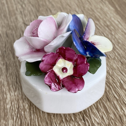 Vintage aynsley hand modelled - vintage,
