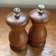 Vintage Salt & Pepper Mill Grinder Peter Piper England 4” 10cm Tall Turned Wood