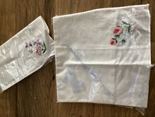 2 Vintage Ladies Irish Lawn