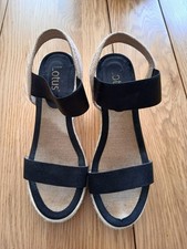Ladies Lotus Strappy Sandals Black Size 6  Used