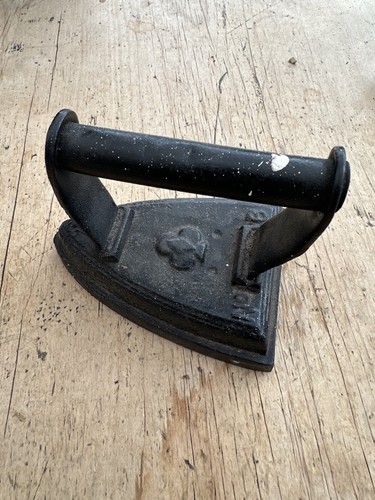 Antique cast iron - iron, flat