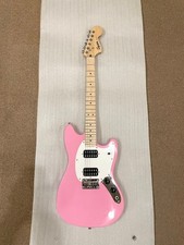 Electric guitar SQUIER SONIC