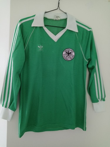 Germany 1981 away 6 match - 1981-82,