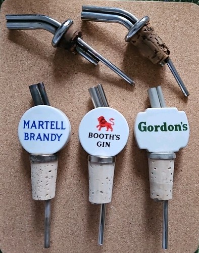 Unused bottle pourer stopper - 3,