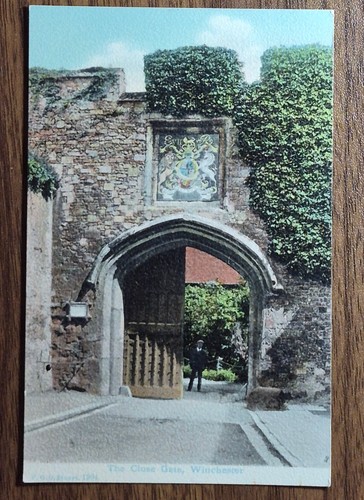 The close gate winchester - the,