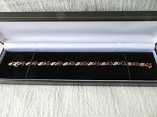 VINTAGE 9CT  YELLOW GOLD, GARNET & DIAMOND BRACELET, HALLMARKED, 9.59gs, 7in