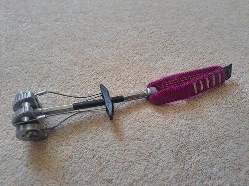 Vintage vector climbing cam
