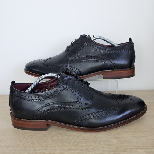 Base london motif - base,