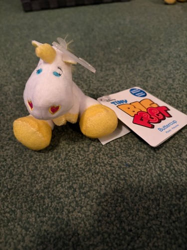 Disney tiny big feet - big,