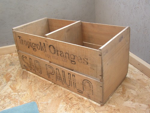 Vtg old wooden crate - crate, storage
