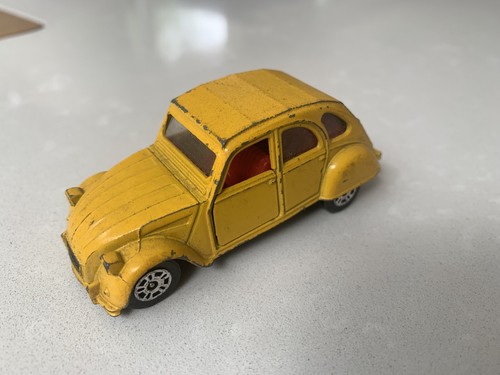Corgi citroen 2cv6 - citroen, yellow