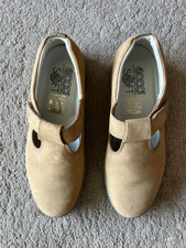Ladies ecco Leather Cream One Strap Hook & Loop Flat Comfort Shoes Size 5 VGC