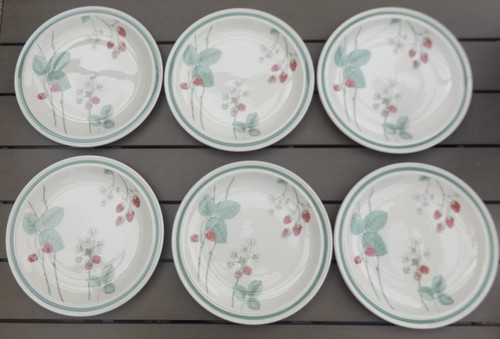 Wedgwood raspberry cane plates - raspberry,