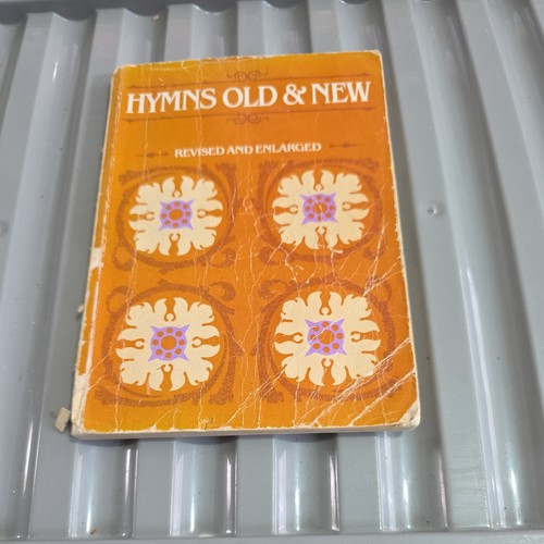 Hymns old and new anglican - new:,