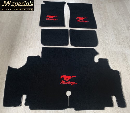 Automotive carpet trunk set