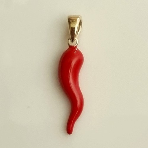 9ct gold italian horn - 9ct, of