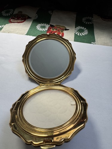Vintage gold tone stratton - tone,