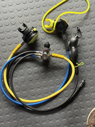 Apeks regulator set - regulator,