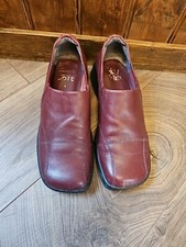 Clarks Cushion Soft Shoes Size
