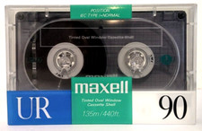 Maxell UR 90 Minutes Blank