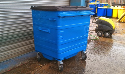 1100 litre metal wheelie bin - litre,